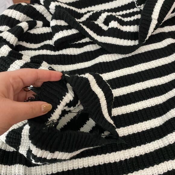 Sanctuary Black Winter White Striped Cowl Neck Sweater Size Small - Picture 10 of 11